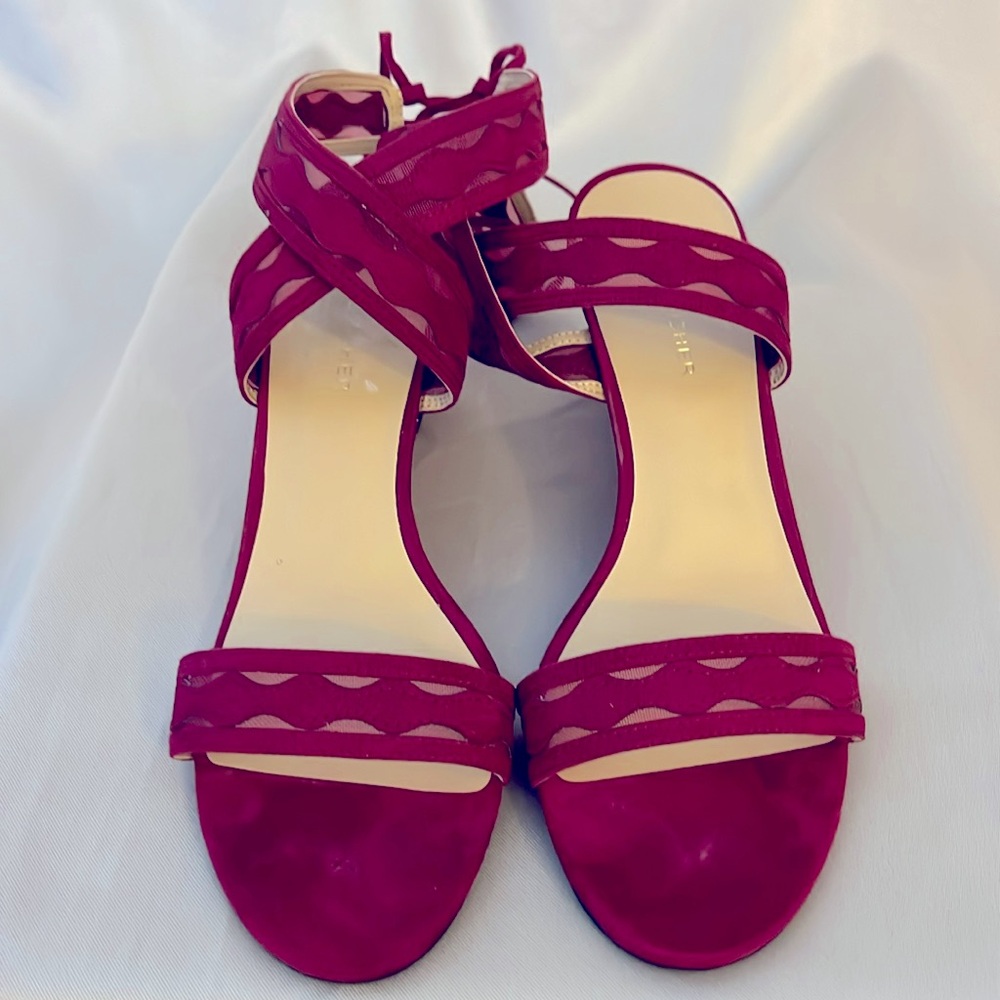 Marc Fisher ladies sandal size 8 red velvet:suede front ankle strap